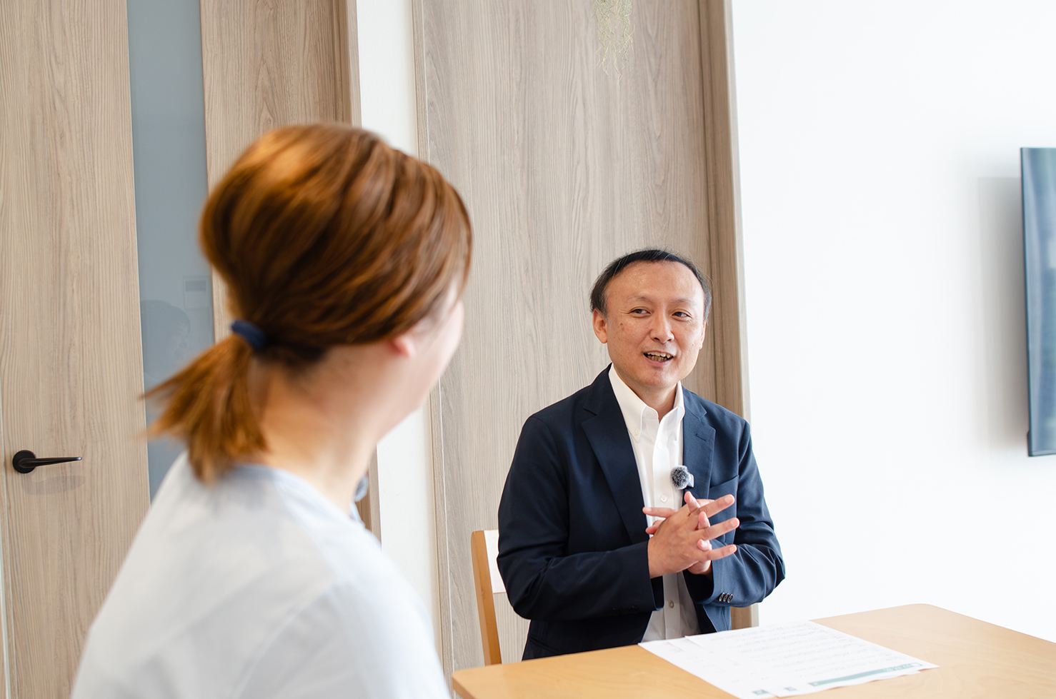 所崎さんが話す様子